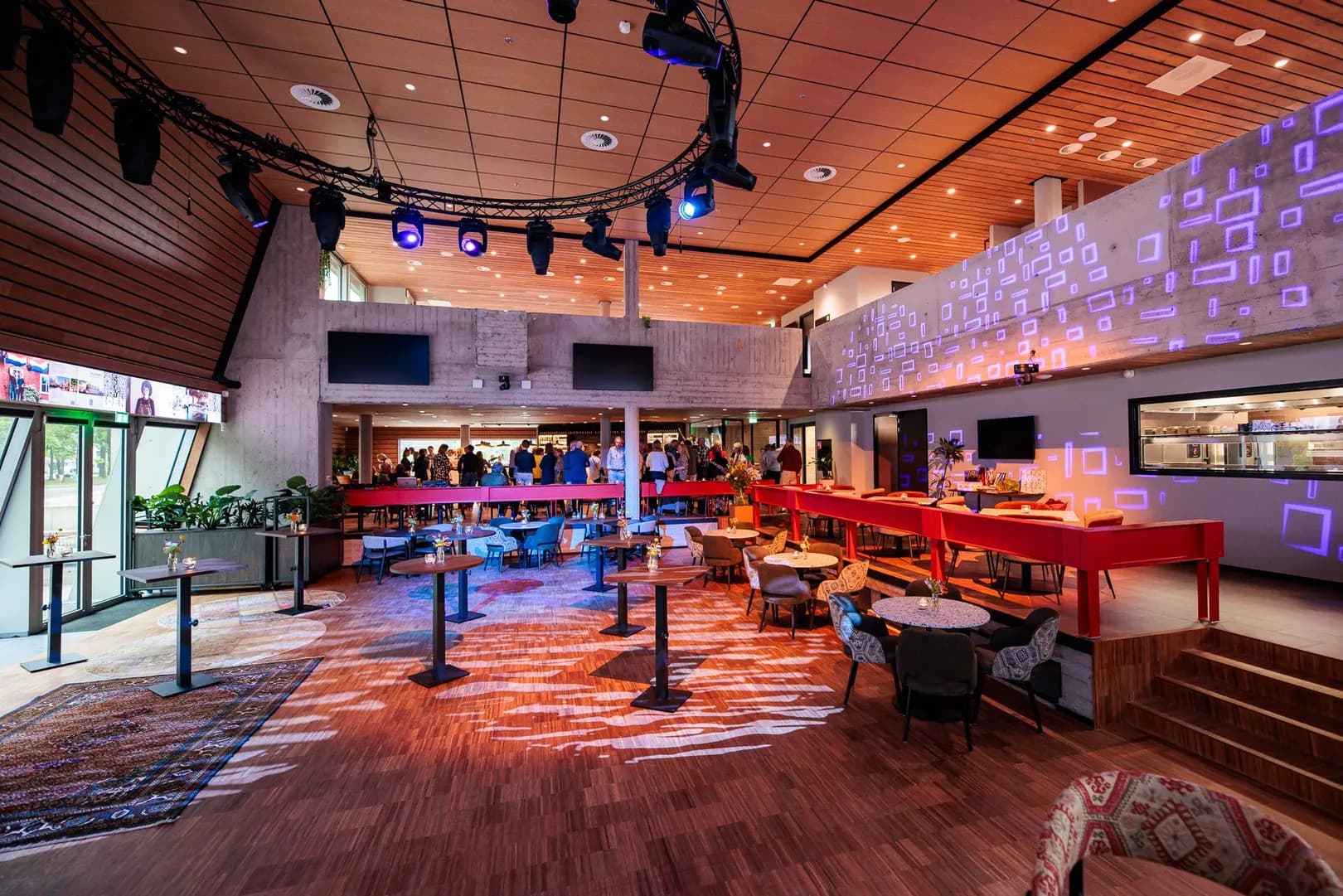 BUNKR — Borrel in Eindhoven